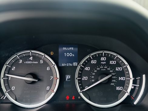 Used 2016 Acura TLX V6 image 9