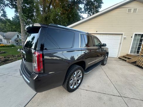 Used 2015 GMC Yukon Denali w/ Open Road Package AWD/4WD image 6