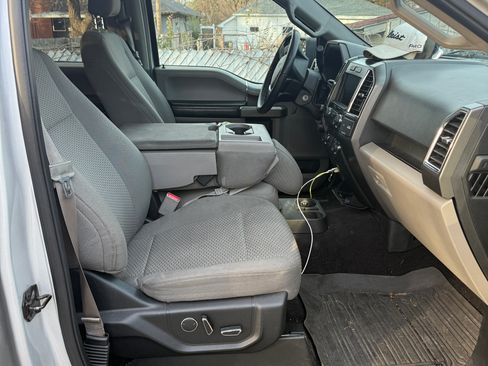 Used 2016 Ford F150 XLT w/ Equipment Group 302A Luxury image 15