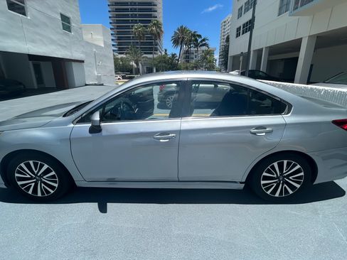 Used 2018 Subaru Legacy 2.5i Premium AWD/4WD image 2