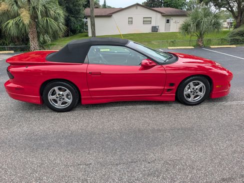 Used 2002 Pontiac Firebird Convertible w/ Sport Appearance Pkg RWD image 4