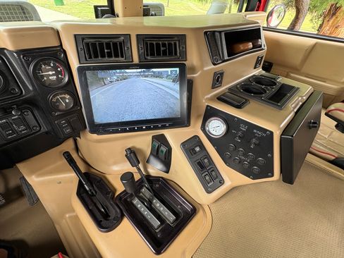 Used 1997 HUMMER H1 4-Door Open Top AWD/4WD image 11
