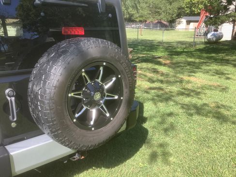 Used 2015 Jeep Wrangler Unlimited Sahara w/ Trailer Tow Group image 14