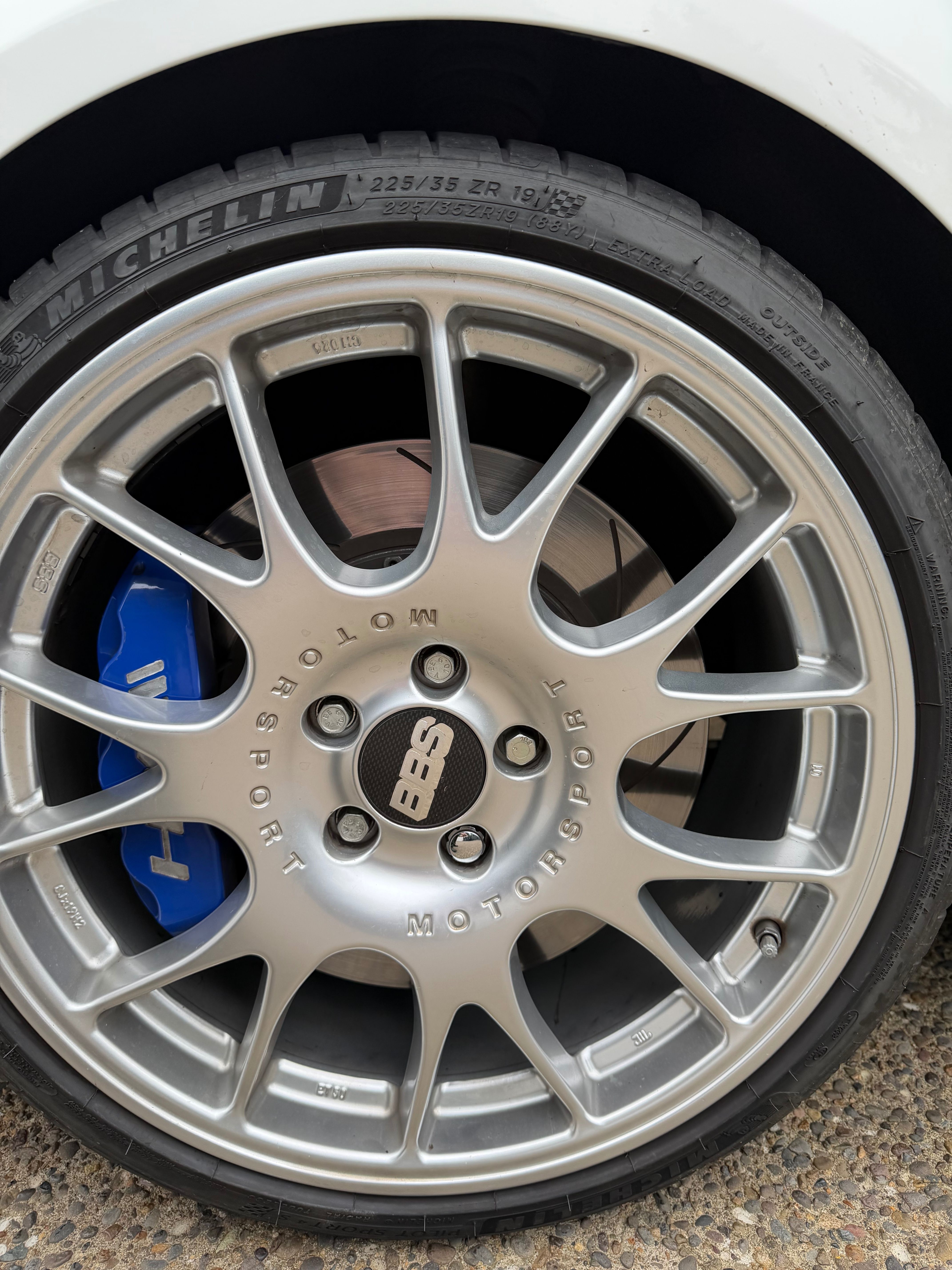 Used 2008 Volkswagen R32 AWD/4WD image 6