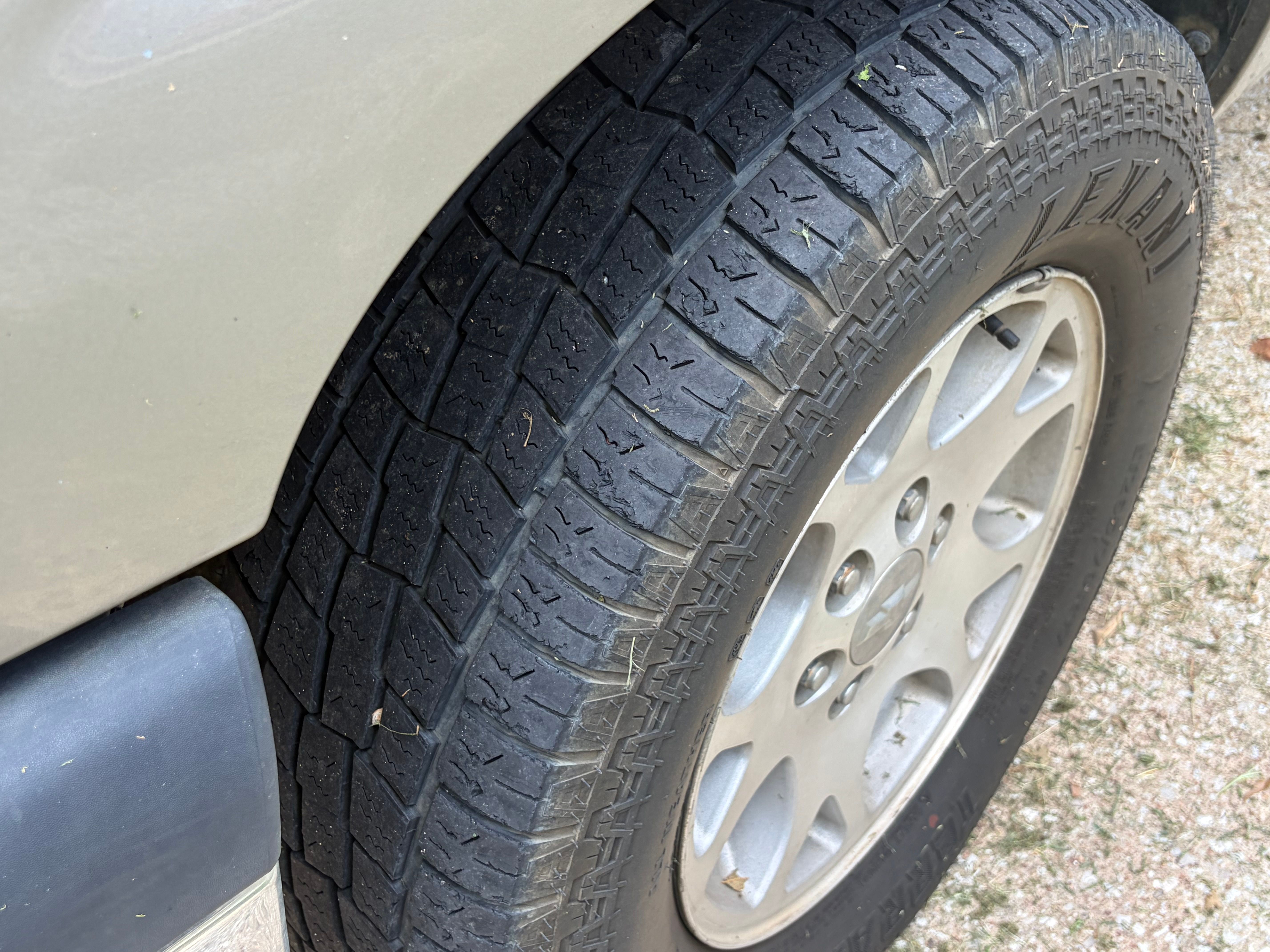 Used 2003 Chevrolet Silverado 1500 LS RWD image 20