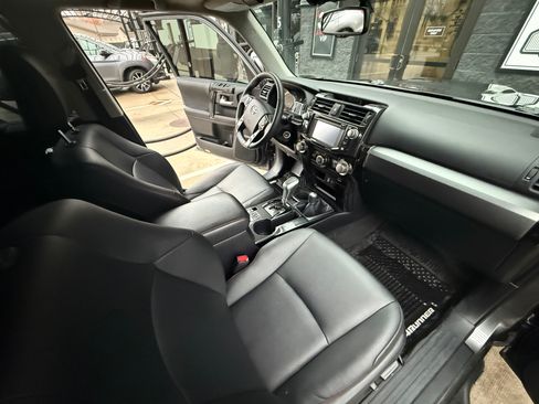 Used 2019 Toyota 4Runner TRD Off-Road Premium image 14