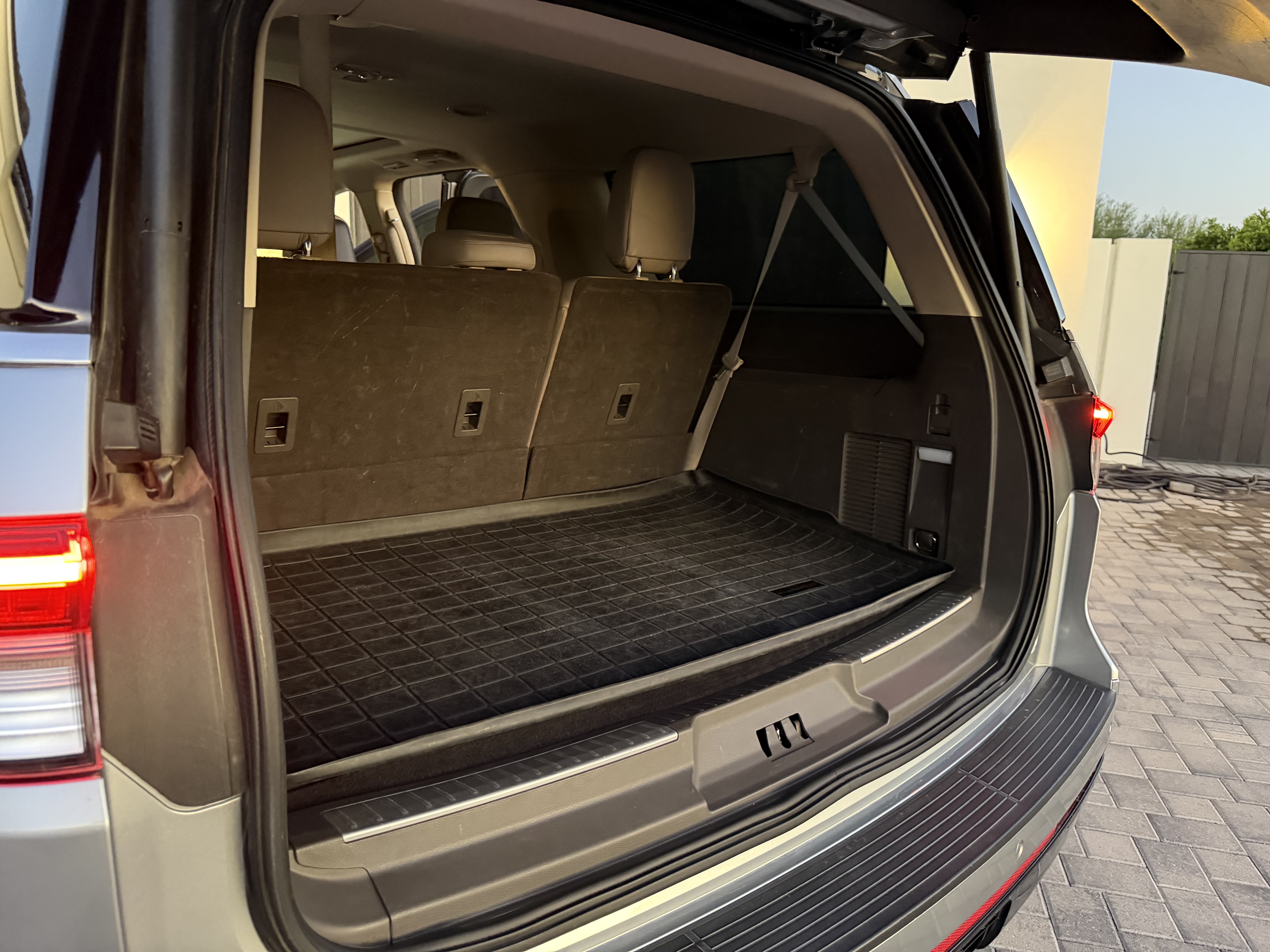 Used 2023 Lincoln Navigator L Reserve AWD/4WD image 6