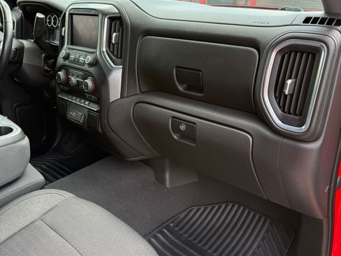 Used 2022 Chevrolet Silverado 1500 LT AWD/4WD image 16