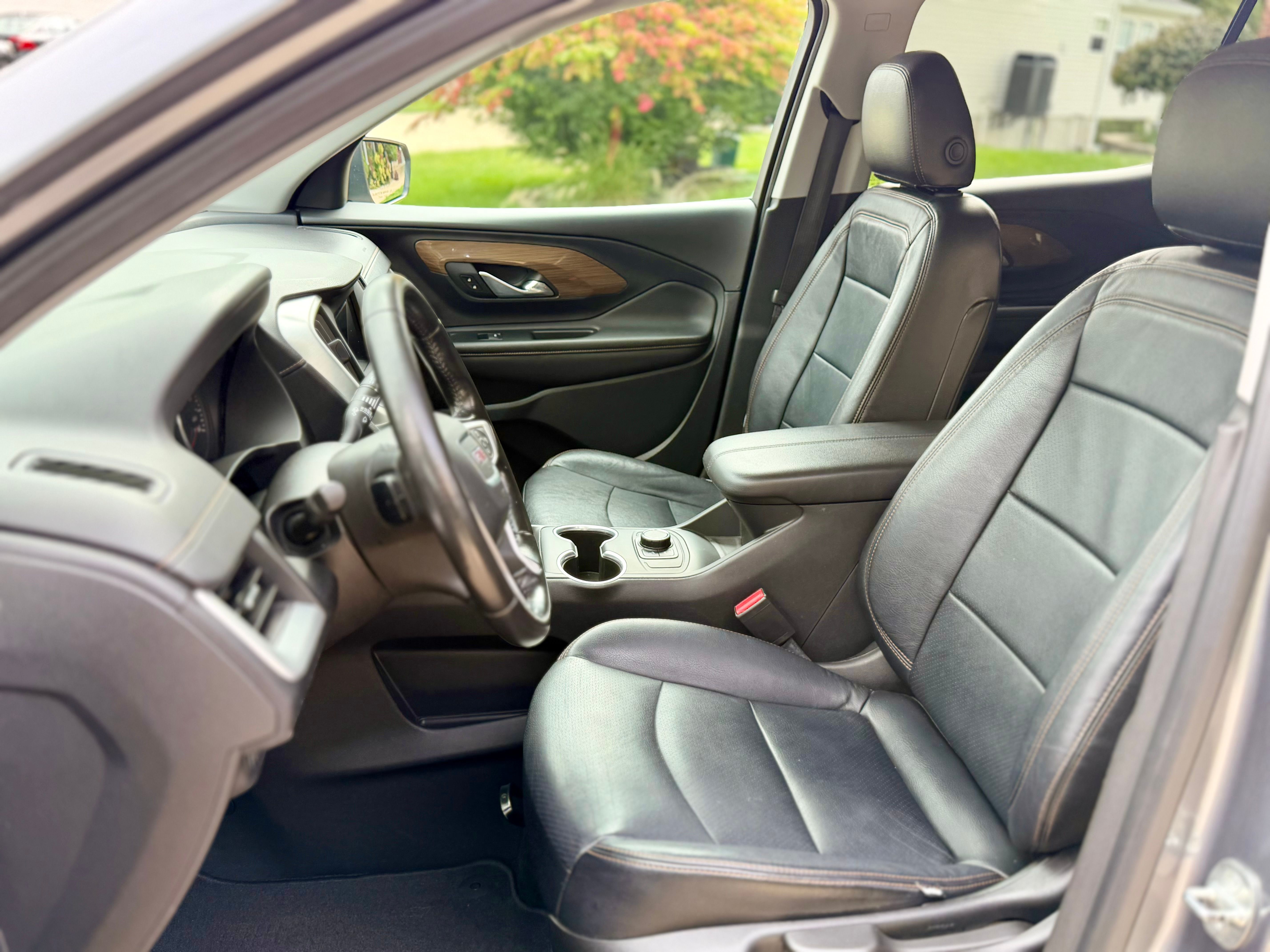 Used 2020 GMC Terrain SLE FWD image 14