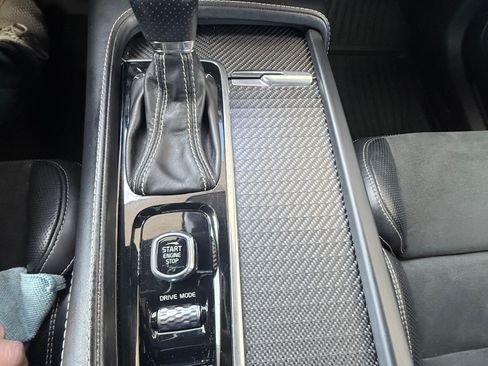 Used 2019 Volvo XC90 T6 R-Design w/ Advanced Package image 10