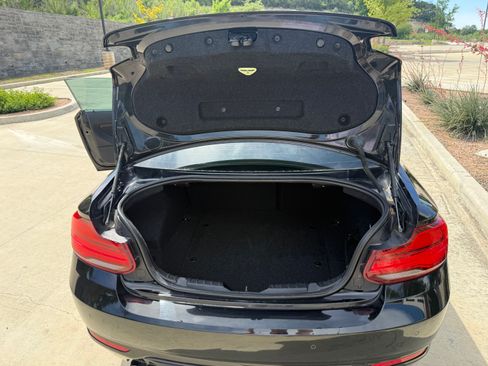 Used 2018 BMW 230i Coupe RWD image 12