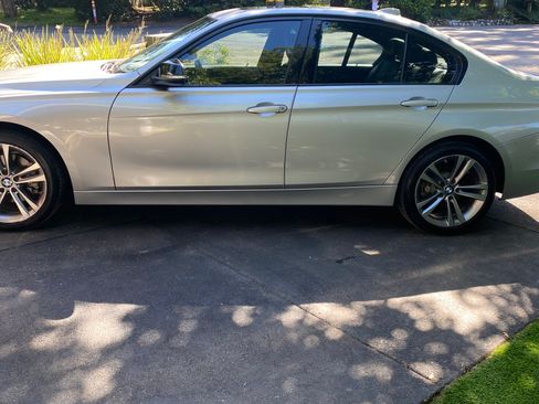 Used 2015 BMW 328i xDrive Sedan AWD/4WD image 4