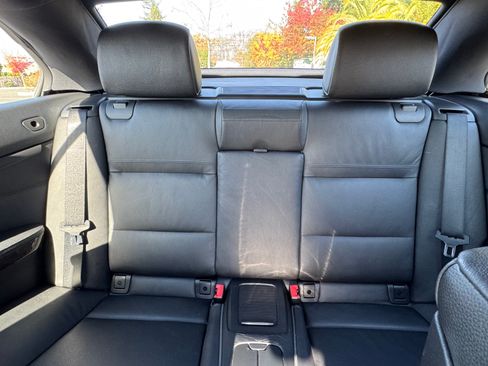 Used 2013 BMW 328i Convertible image 25