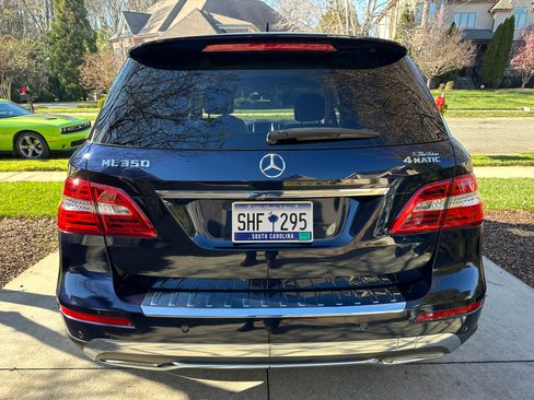 Used 2013 Mercedes-Benz ML 350 ML 350 4MATIC Sport Utility 4D image 8