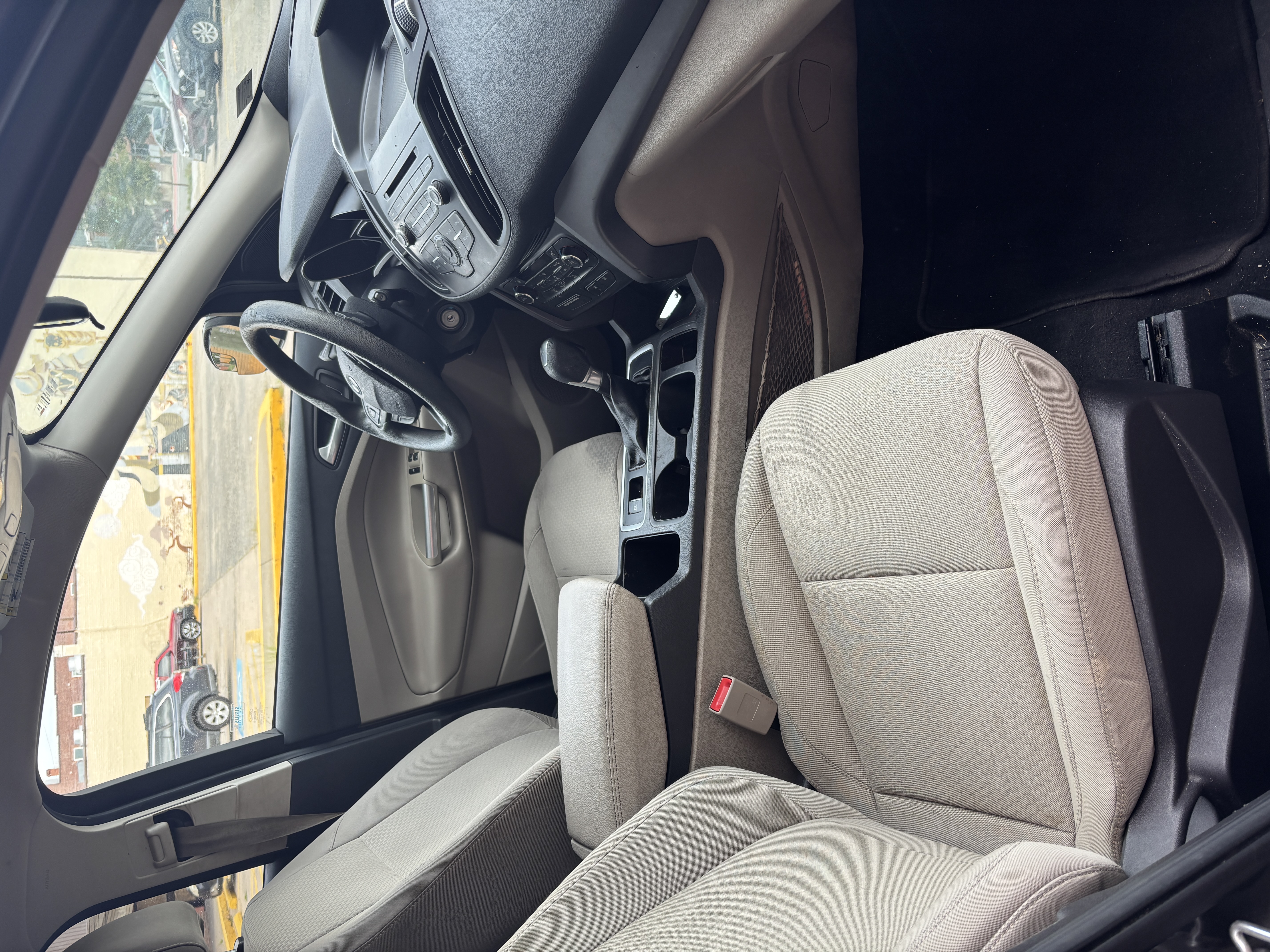 Used 2017 Ford Escape SE FWD image 11