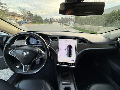 Used 2013 Tesla Model S image 27