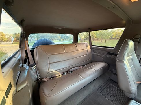 Used 1996 Ford Bronco image 24