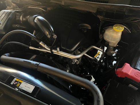 Used 2018 RAM 1500 Express w/ Black Ram 1500 Express Group image 15