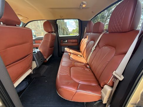 Used 2012 Ford F150 XLT w/ XLT Chrome Pkg image 18