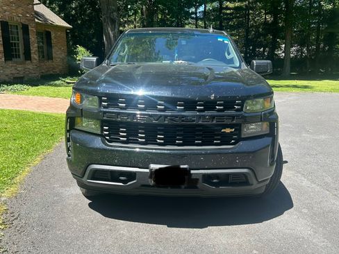 Used 2021 Chevrolet Silverado 1500 Custom AWD/4WD image 2