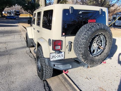 Used 2017 Jeep Wrangler Unlimited Rubicon image 8