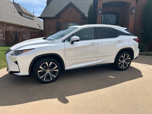 Used 2017 Lexus RX 350 350 Sport Utility 4D w/ Premium Package image 28