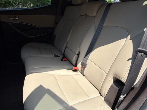 Used 2017 Hyundai Santa Fe Sport FWD image 6