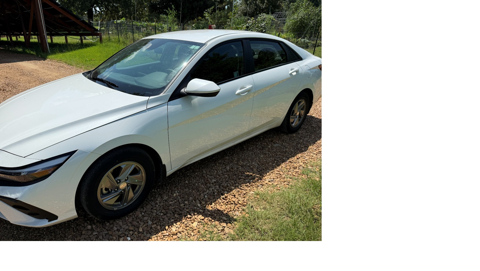 Used 2025 Hyundai Elantra SE FWD image 2