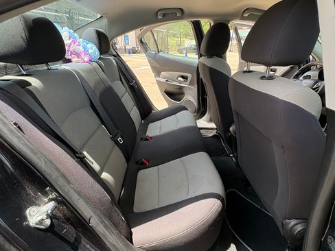 Used 2016 Chevrolet Cruze LS FWD image 15