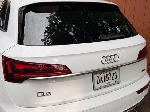Used 2021 Audi Q5 2.0T Premium Plus w/ Premium Plus Package AWD/4WD image 4