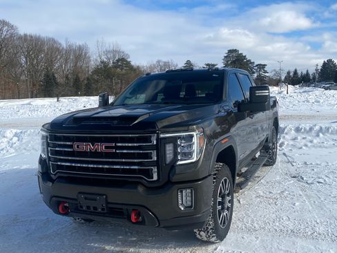 Used 2022 GMC Sierra 2500 AT4 image 8