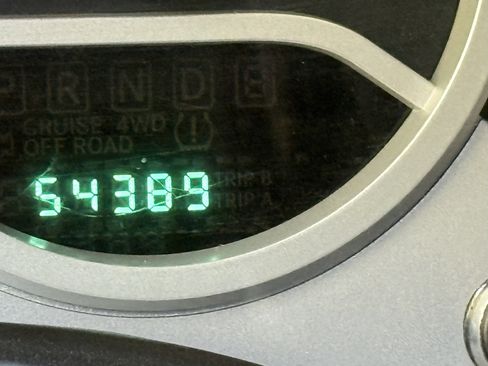 Used 2008 Jeep Wrangler Unlimited Sahara w/ Dual Top Group image 16