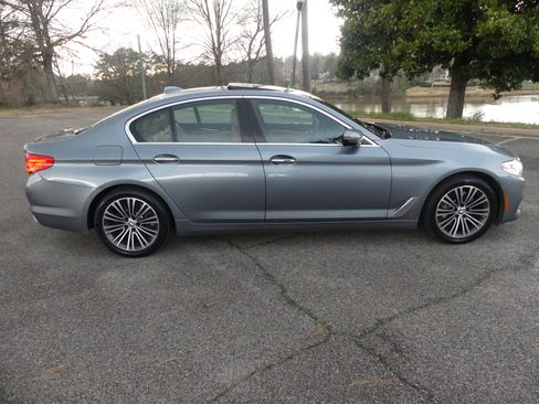 Used 2018 BMW 540i image 4