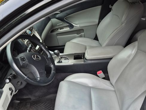 Used 2007 Lexus IS 350 image 17