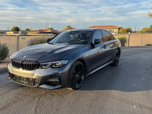 Used 2022 BMW 330i Sedan w/ M Sport Package image 15