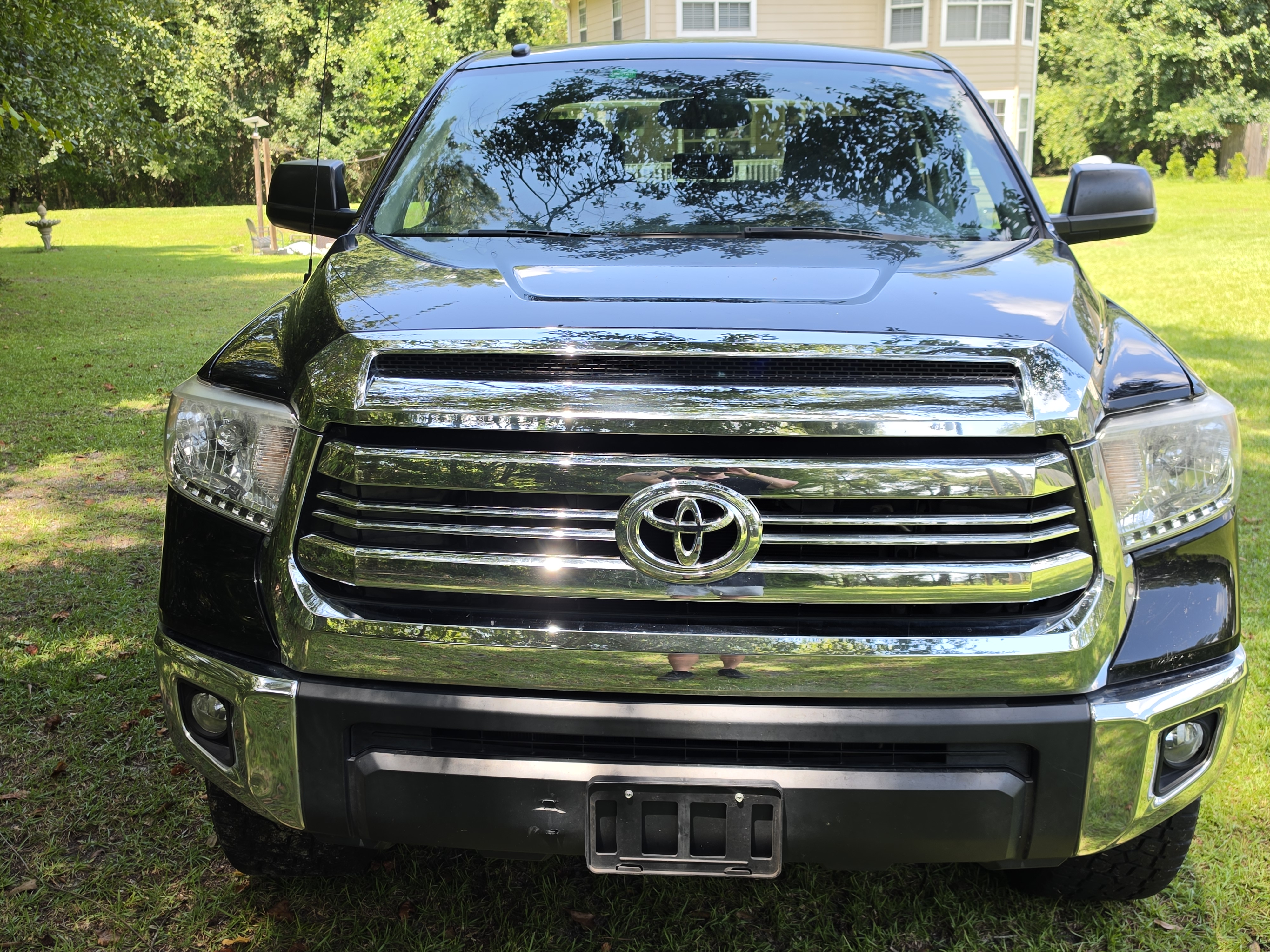 Used 2017 Toyota Tundra SR5 w/ SR5 Upgrade Package RWD image 4