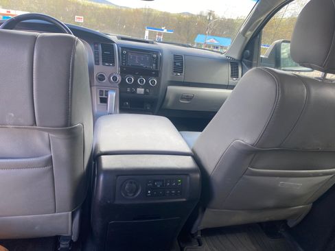 Used 2016 Toyota Sequoia Limited w/ Safety & Convenience Package AWD/4WD image 14