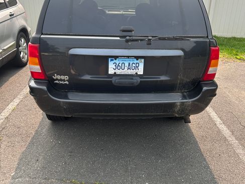 Used 2004 Jeep Grand Cherokee Laredo w/ Cold Weather Group image 4