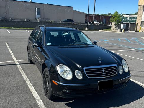 Used 2006 Mercedes-Benz E 350 4MATIC Wagon image 1
