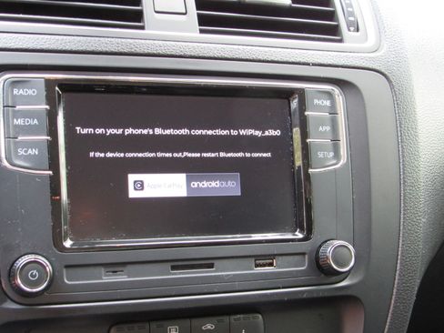 Used 2014 Volkswagen Jetta SE FWD image 14