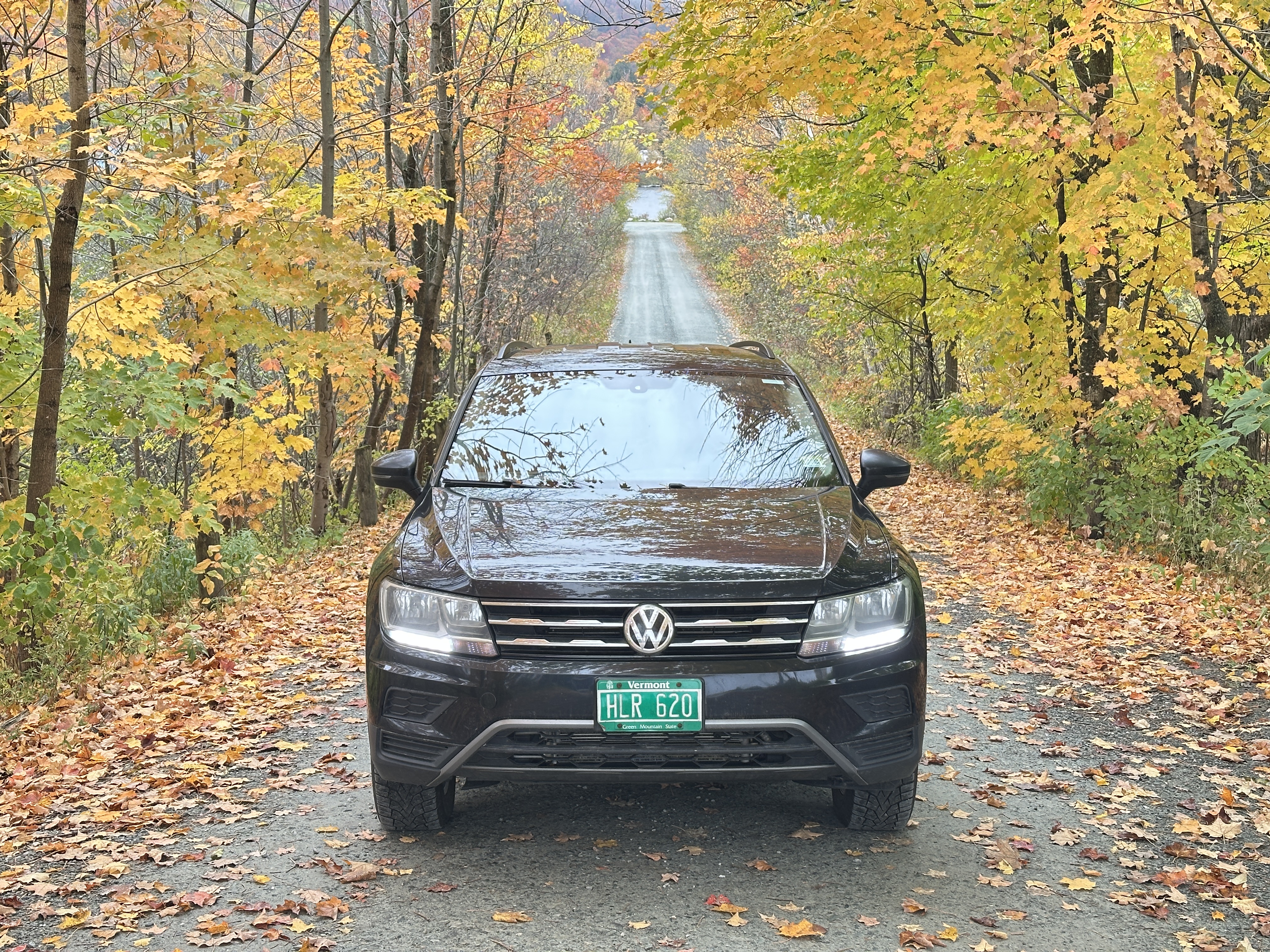 Used 2018 Volkswagen Tiguan SE AWD/4WD image 1