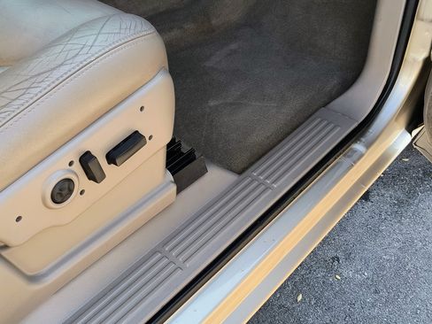 Used 2005 Chevrolet Silverado 1500 LT w/ Light Duty Power Package RWD image 25