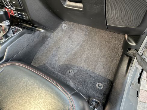 Used 2021 Jeep Wrangler Unlimited Rubicon image 31