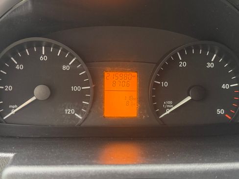 Used 2015 Mercedes-Benz Sprinter 2500 image 14