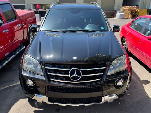 Used 2011 Mercedes-Benz ML 63 AMG 4MATIC image 10