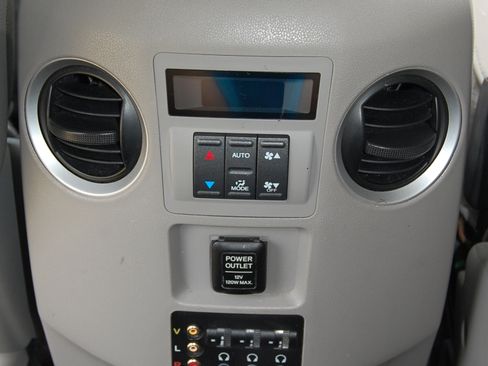 Used 2013 Honda Pilot Touring image 15