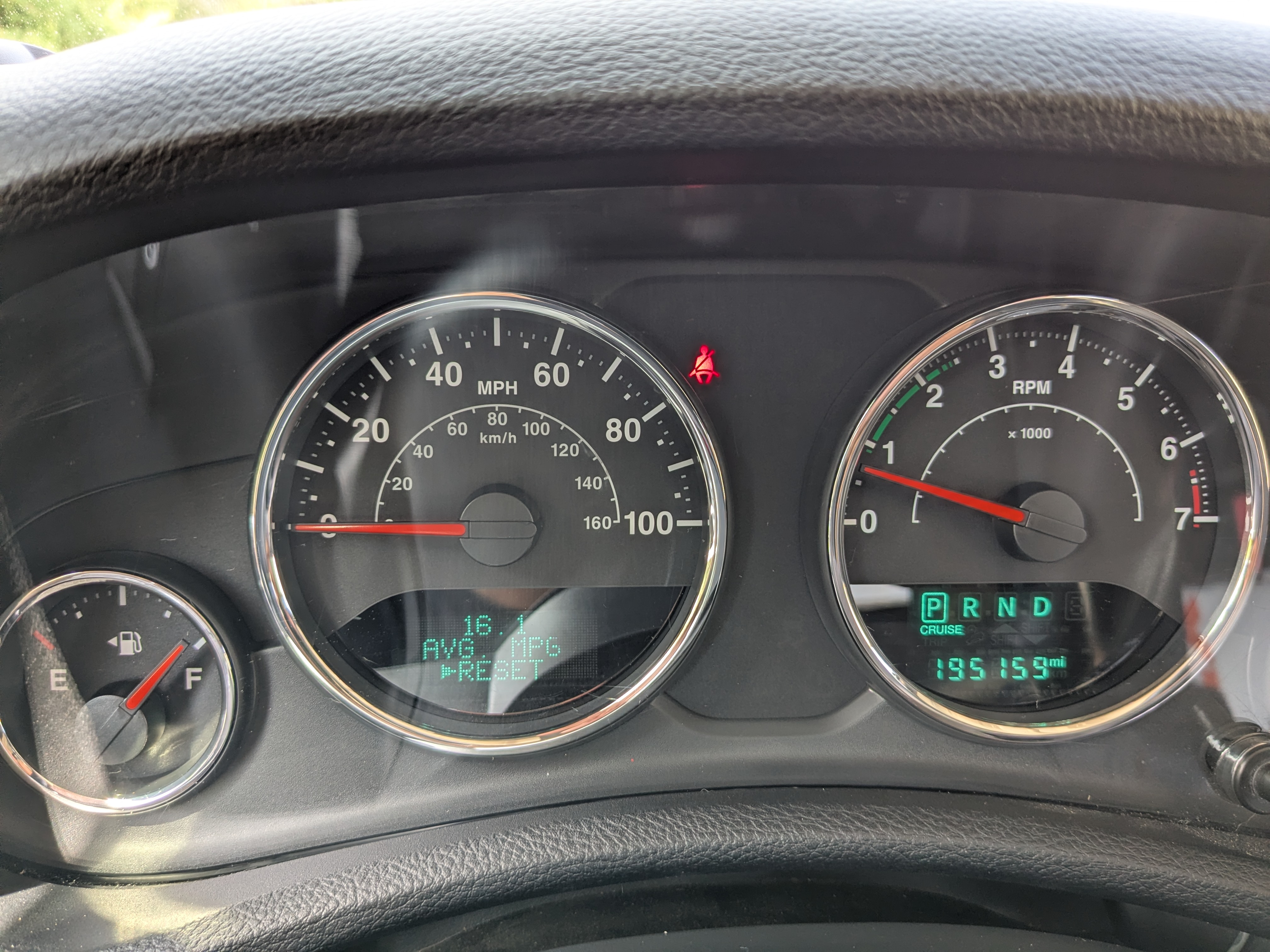 Used 2016 Jeep Wrangler Unlimited Sahara w/ Connectivity Group AWD/4WD image 17