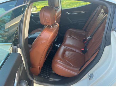 Used 2017 Maserati Ghibli image 5