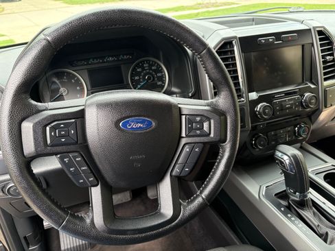 Used 2015 Ford F150 XLT w/ Equipment Group 302A Luxury AWD/4WD image 9