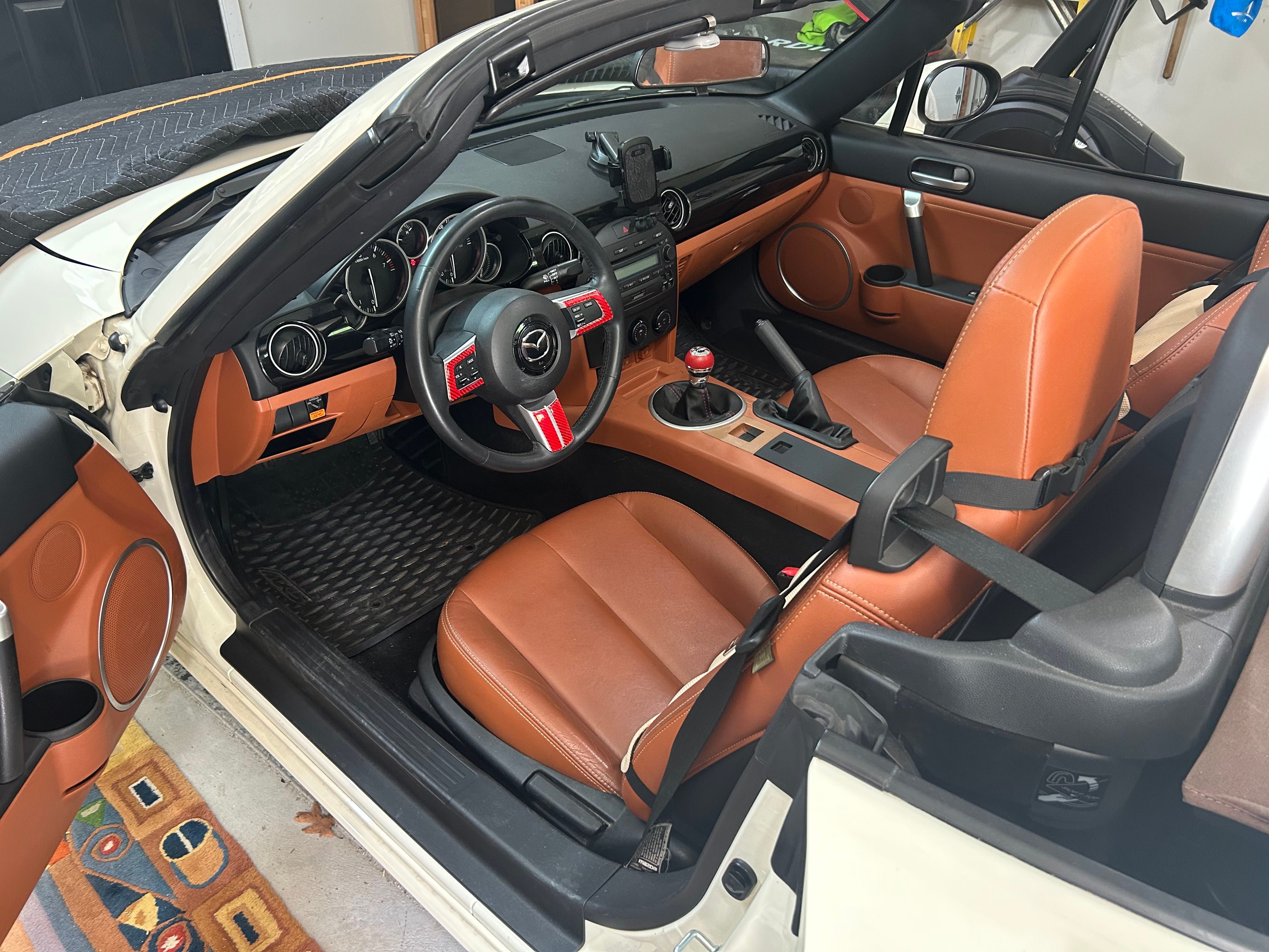 Used 2007 MAZDA MX-5 Miata Grand Touring RWD image 10